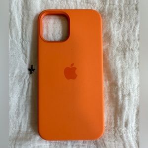 Apple Silicone Case with MagSafe (for iPhone 12 and iPhone 12 Pro) - Kumquat